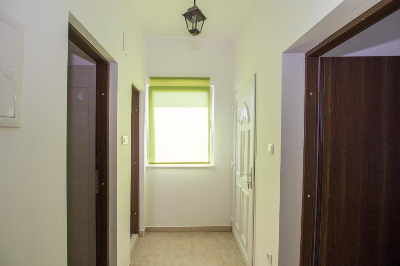 Apartment Andrea Trogir Exterior photo