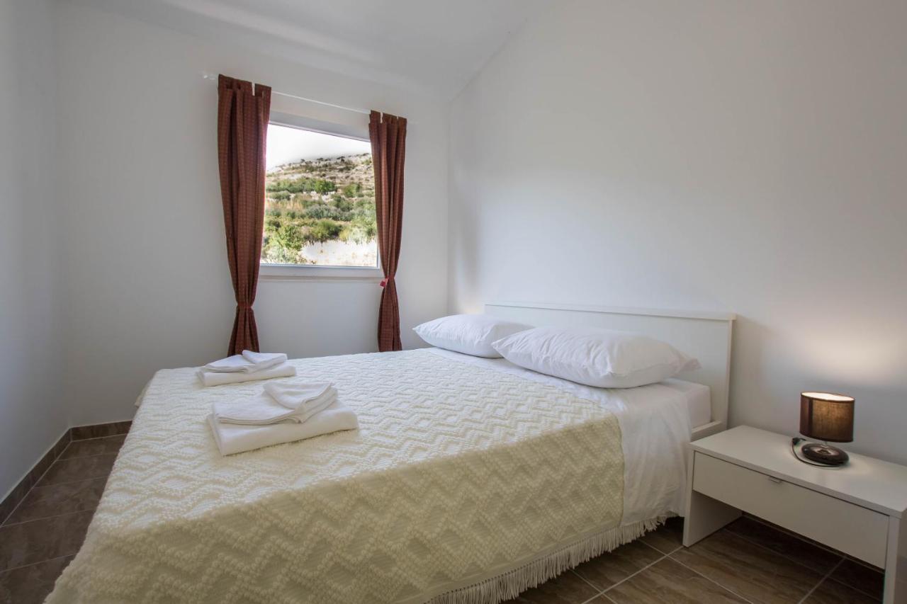 Apartment Andrea Trogir Exterior photo